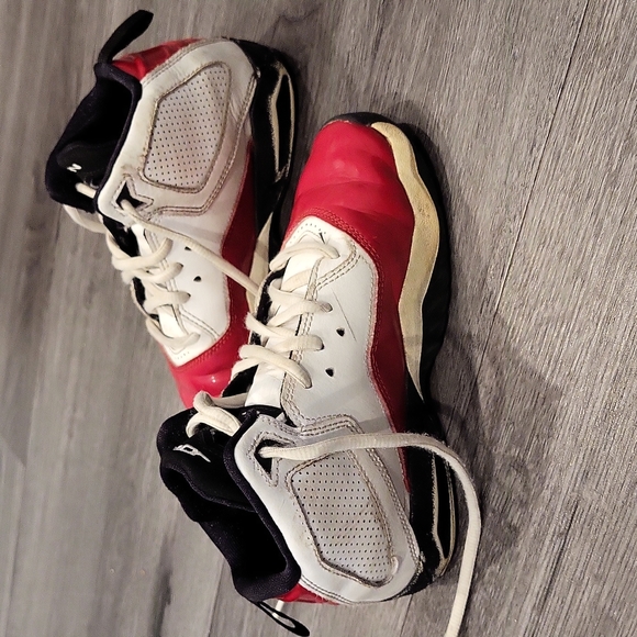 Jordan B'loyal boys basketball shoes size 13C - Picture 7 of 7